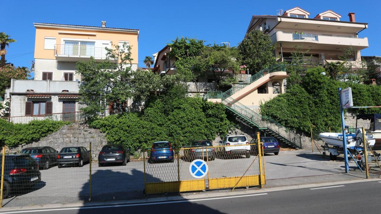 אופטיה Apartments Komel I מראה חיצוני תמונה